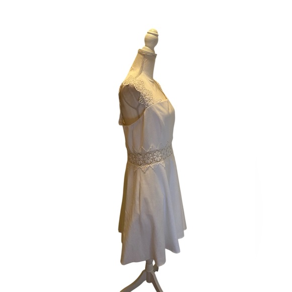 Ted Baker London Monaa lace detail A-line dress - Picture 3 of 10